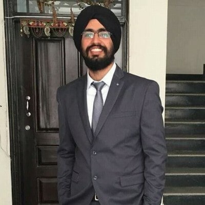 Saurav : Mechanical engineering graduate from NIT PATNA, currently pursuing masters from IIT DELHI